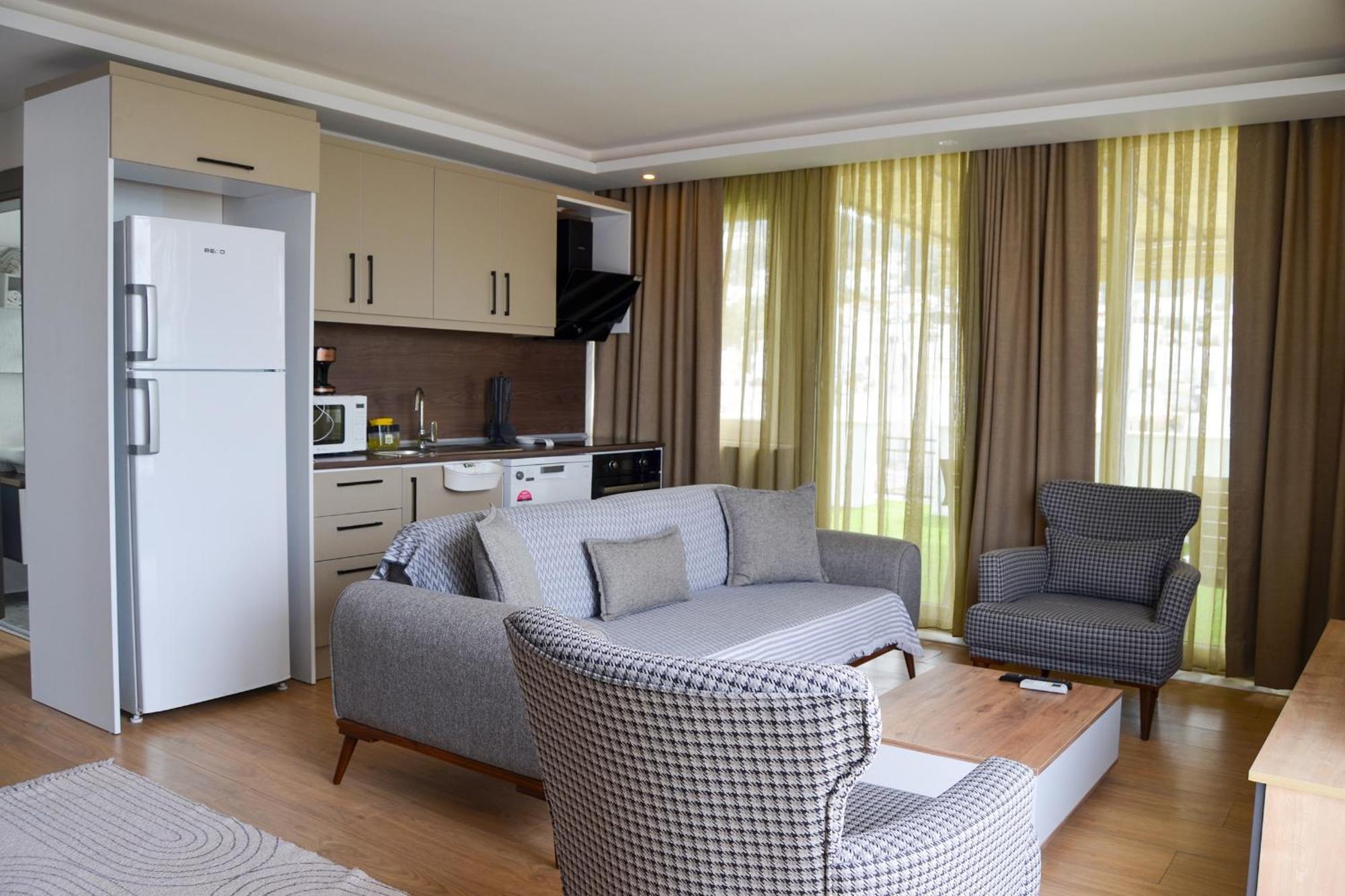 Loca Centre Suites Bodrum Eksteriør bilde